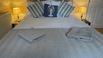 Double Room | Individually decorated, individually furnished, free WiFi, bed sheets