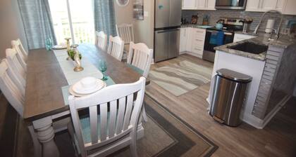Modern Beachfront condo w Sunrise and Sunset Views