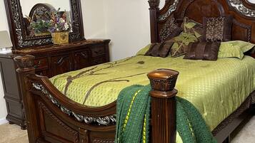 1 bedroom, desk, iron/ironing board, free WiFi