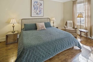 4 Schlafzimmer, Bügeleisen/Bügelbrett, WLAN, Bettwäsche