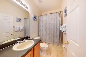 House, 2 Queen Beds (Rachel and Dale's Highlands Reserve V) | Bathroom