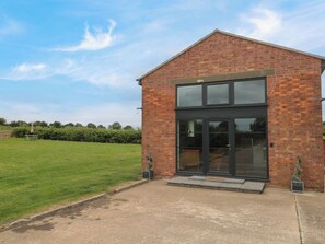 Cottage | Front of property - The Old Ambulance House (Bridgwater)