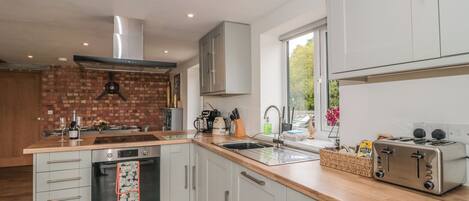 Fridge, dishwasher, electric kettle, toaster