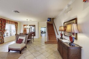 Living room - Chun's Bella Vida Resort Vacation Home (Kissimmee)