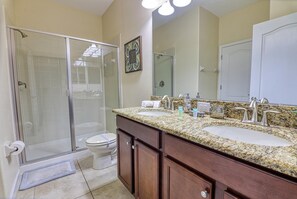 House, Multiple Beds (Wishing Star) | Bathroom - Wishing Star (Davenport)