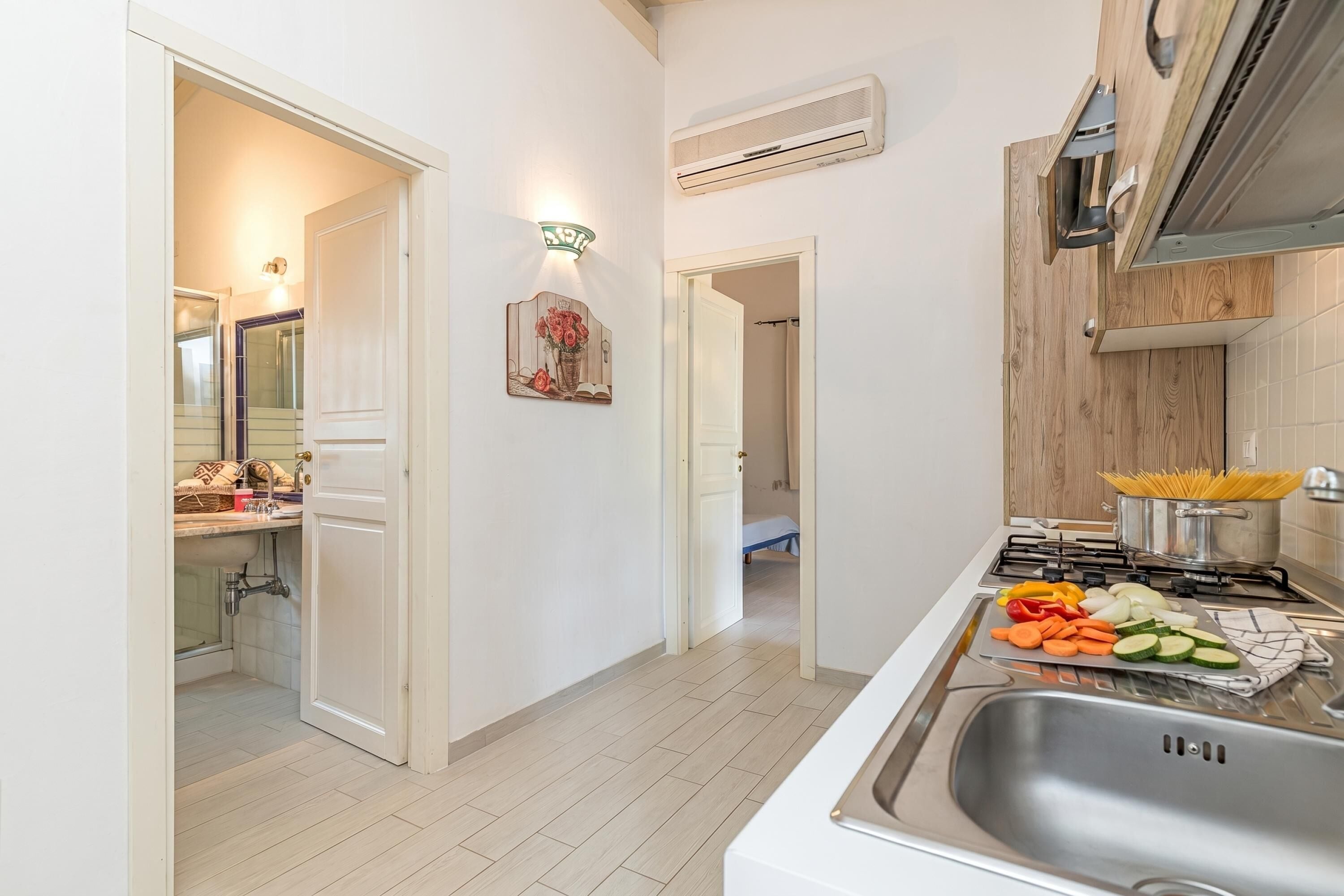 Family House, Multiple Bedrooms, 2 Bathrooms (Domos Pintadas Villetta Bianca) | Private kitchen | Fridge, oven, stovetop, electric kettle