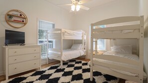 2 chambres, fer et planche à repasser, Wi-Fi gratuit, draps fournis