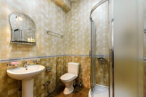 Bathtub, hair dryer, bidet - Tbilisi apartament (Tbilisi)