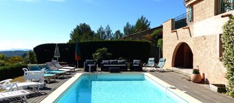 Provencal villa with pool, exceptional view