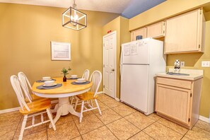 獨棟房屋, 多張床 (Clear Creek Vacation Home) | 私人廚房