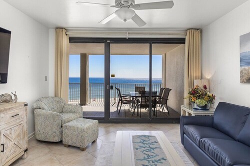 Dolphin Views! Beachfront 3-bedroom condo - Enjoy Sunrise on the Beach!