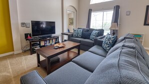 Villa, meerdere bedden (Stephen's Legacy Park at Highgate Par) | Woonkamer