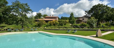 Piscina all'aperto