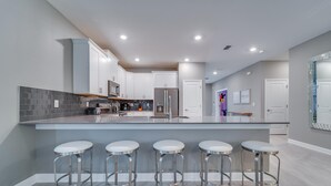 Hus - flera sängar (9 Bedroom Family Friendly Retreat - P) | Eget kök