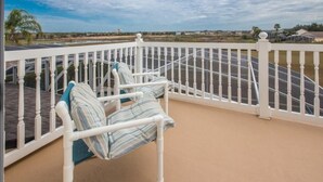 Unclassified image, 5 of 30, button - John's West Haven Vacation Home (Davenport)