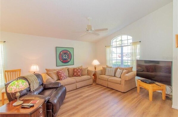 House, Multiple Beds (Darryl's Southern Dunes House) | Living room