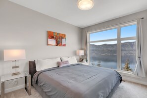 3 habitaciones, camas con efecto memoria y escritorio 