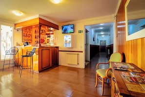 Bar (en la propiedad)