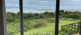 Beach Villa with Sea Views Close to Lookout Beach