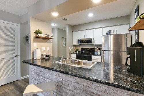 Sweet Clover - Indoor pool - Hot Tub!