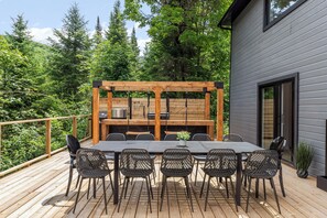 Family Chalet, Roll-in Shower, Hot Tub | Terrace/patio
