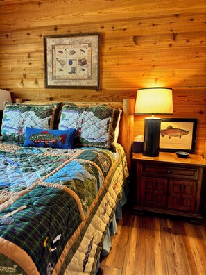 3 bedrooms, desk, iron/ironing board, free WiFi