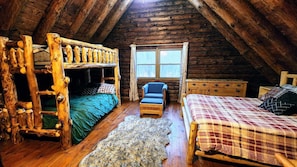 3 chambres, fer et planche à repasser, Wi-Fi gratuit, draps fournis