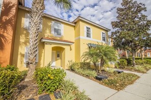 Leilighet, flere senger (Rolando's Emerald Island Resort Townh) | Eksteriør