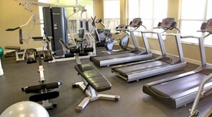 Appartamento, letti multipli (Neil's Windsor Hills Townhouse) | Area fitness