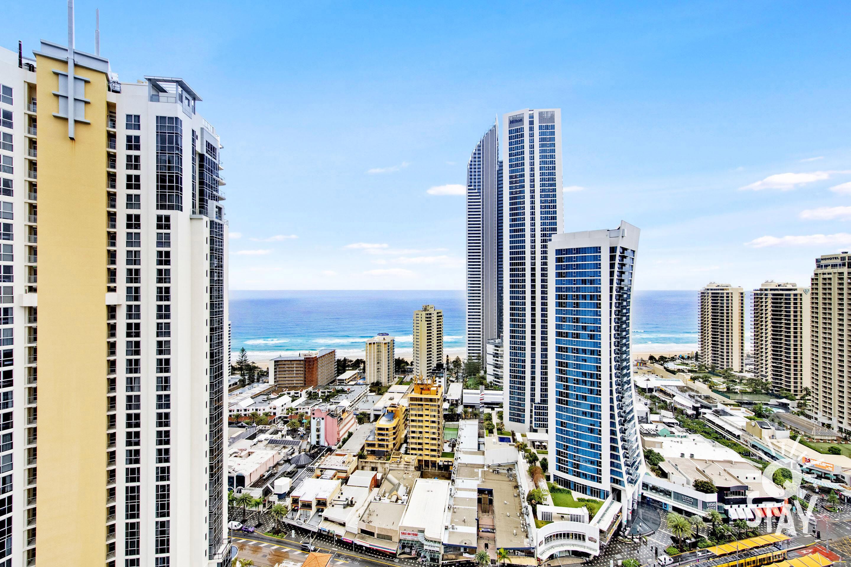 ♦️ Circle on Cavill – 2 Bedroom Ocean SPA — Q Stay