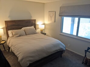 3 bedrooms, desk, free WiFi, bed sheets