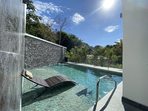 Ocean view Condo - Best beach location