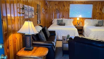 Travel crib, WiFi, bed sheets