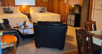 Mountain View Lodge Kitchenette Suite - Room 9