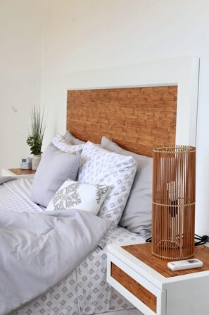 3 bedrooms, WiFi, bed sheets - Stunning ocean view villa.<br>Walk to the beach . (Playa del coco)
