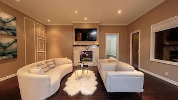 Smart TV, lareira, pebolim