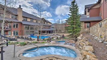 Innenpool, Außenpool