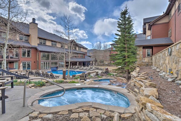 Indoor pool, outdoor pool