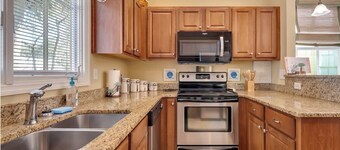 Sweet Key Lime Cottage in Steinhatchee Landing Resort