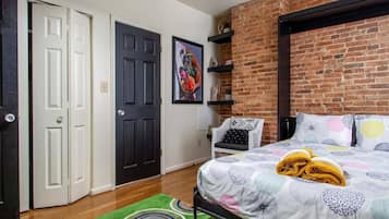 1 bedroom, desk, iron/ironing board, free WiFi