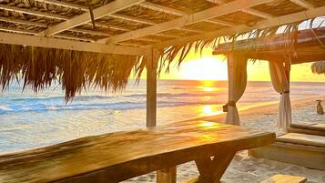 Beach nearby, free beach shuttle, free beach cabanas