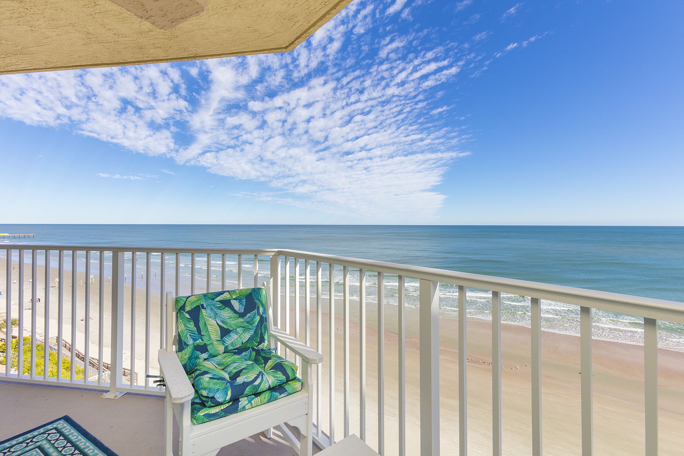 SPRING BREAK AVAILABILITY -45 Minutes From Orlando -Beachfront Condo-Heated Pool