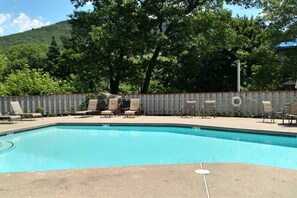 Condo (Loon Escape) | Exterior - Loon Escape (Lincoln)