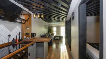 Fjölskyldusvíta (Accessible via 1 flight of stairs) | Rúmföt af bestu gerð, dúnsængur, rúm með memory foam dýnum