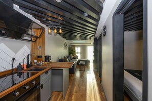 Ropa de cama de alta calidad, cubrecamas y colchones con efecto memoria 