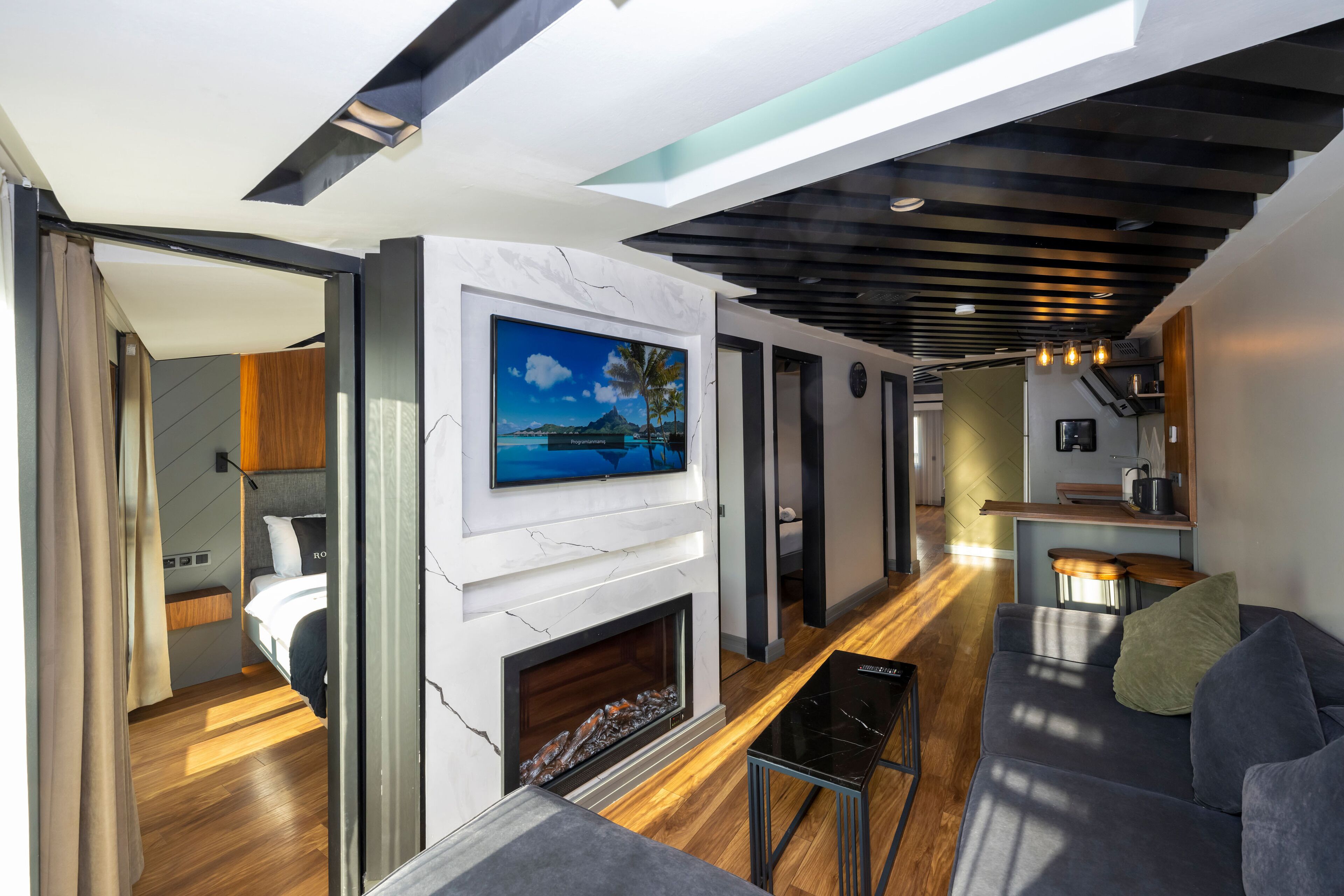 Family Suite (Accessible via 1 flight of stairs) | Living area | 49-inch Smart TV with cable channels, TV