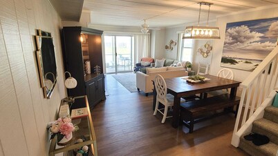 Waterfront townhome minutes to beach w 2 pools