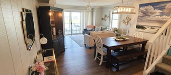 Waterfront townhome minutes to beach w 2 pools