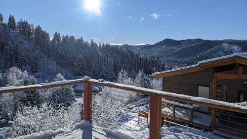 Base Camp Guest House Mountain VIEW, Jacuzzi, Great Location