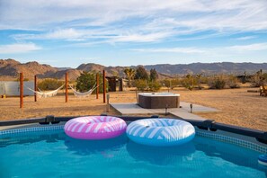 Outdoor pool - The Magic Hour Home ⟫ Privte ⟫ spa ⟫ pool ⟫ Games. (Joshua Tree)